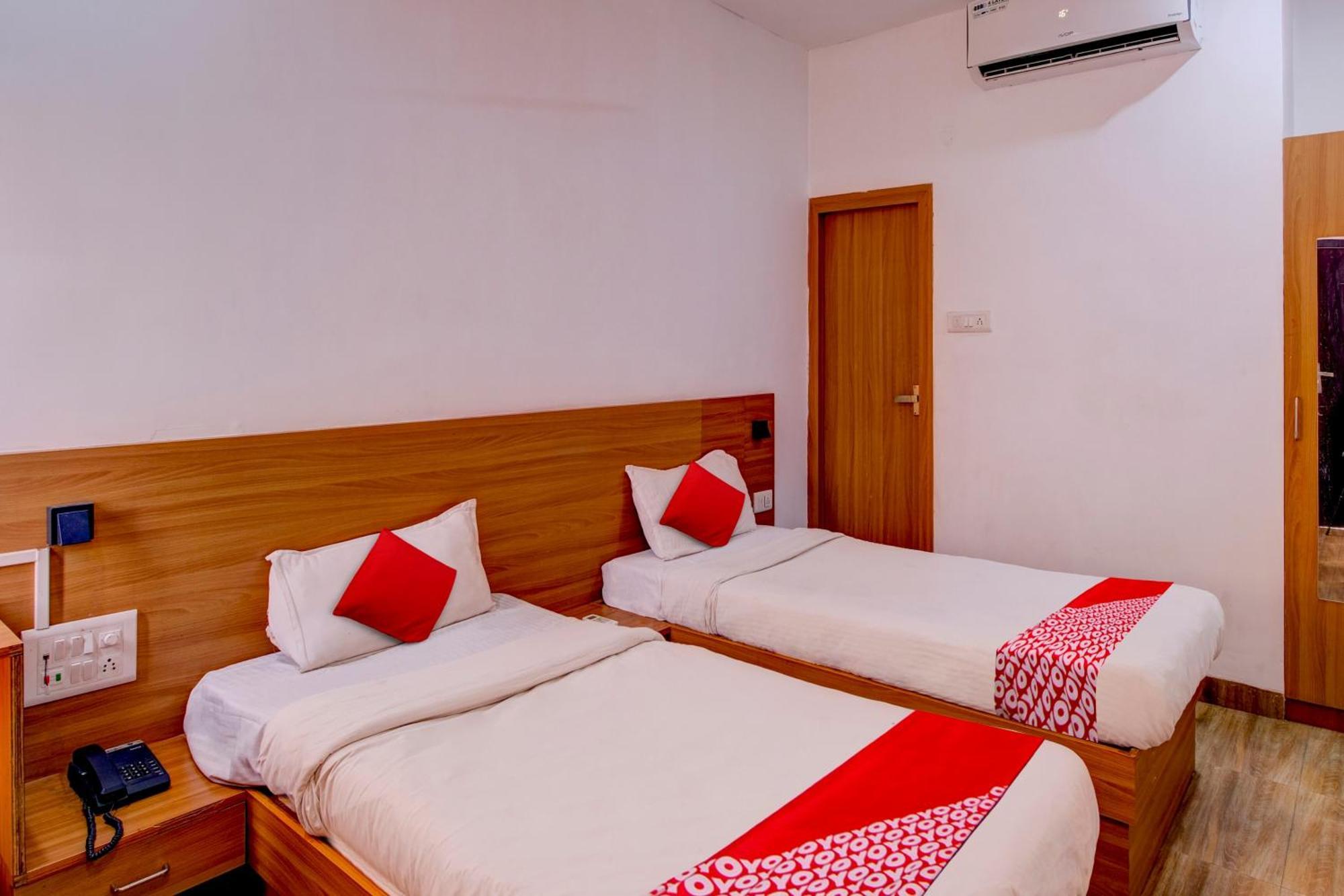 Hotel O Hill View Residency Near Aca Stadium Guwahati Exterior foto