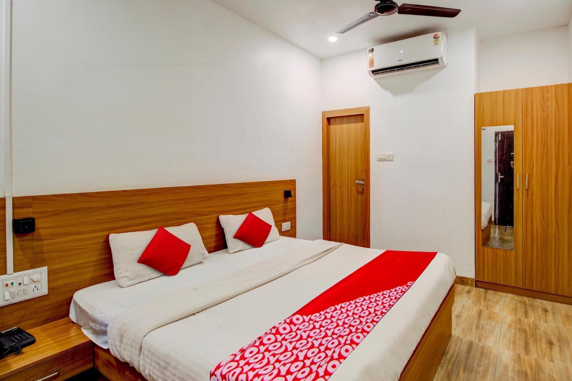 Hotel O Hill View Residency Near Aca Stadium Guwahati Exterior foto